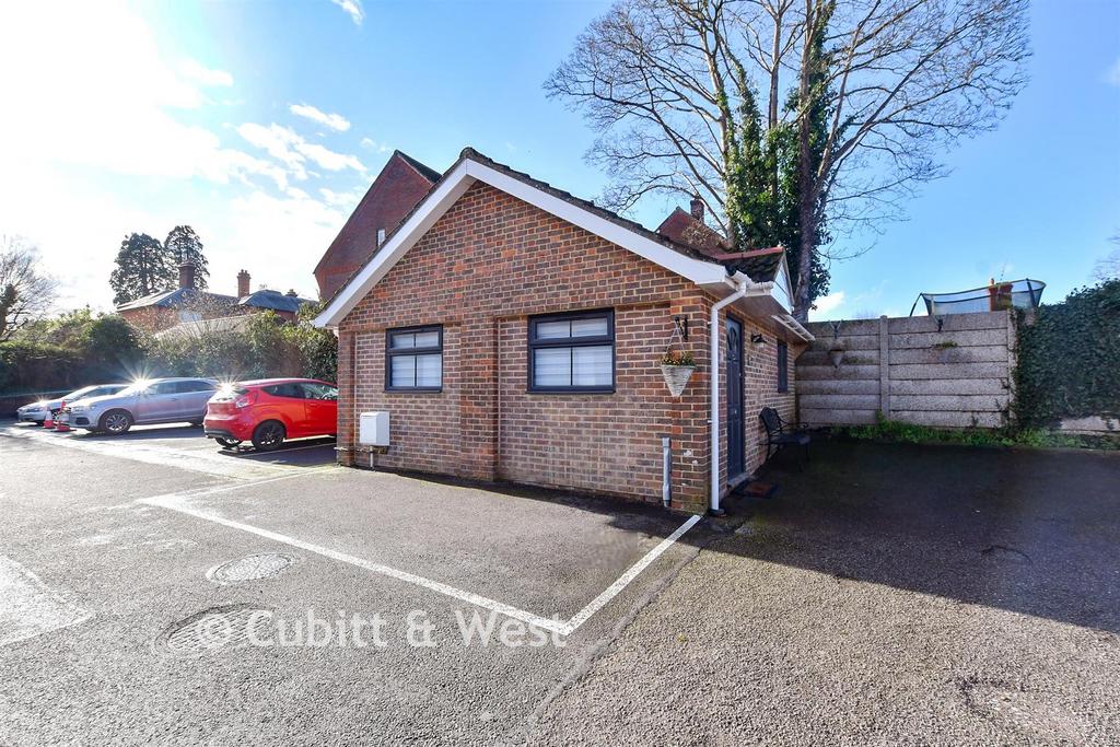Driveway/Parking