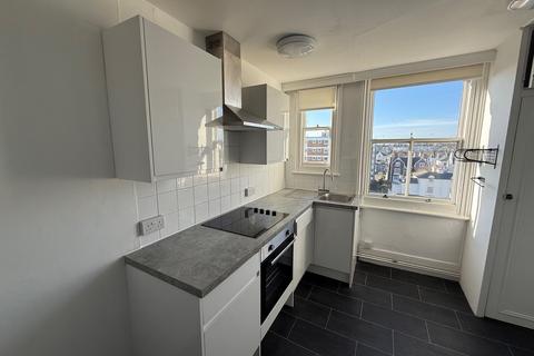 2 bedroom flat to rent, Fourth Avenue, Hove BN3