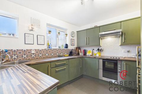 3 bedroom apartment for sale, Field End Road, Pinner, HA5