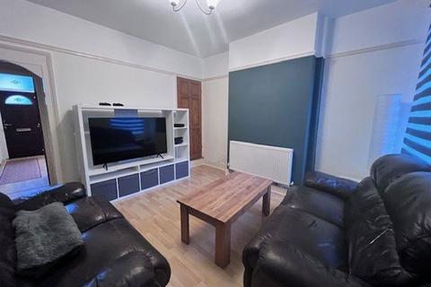 2 bedroom semi-detached house to rent, Worrall Avenue, Long Eaton, NG10 1NR