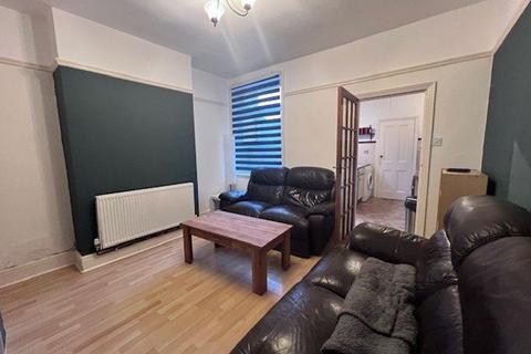 2 bedroom semi-detached house to rent, Worrall Avenue, Long Eaton, NG10 1NR