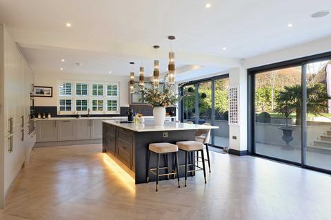7 bedroom detached house for sale, Manor Road, Penn, Buckinghamshire, HP10