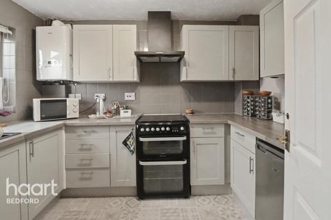 2 bedroom terraced house for sale, The Hawthorns, Bedford