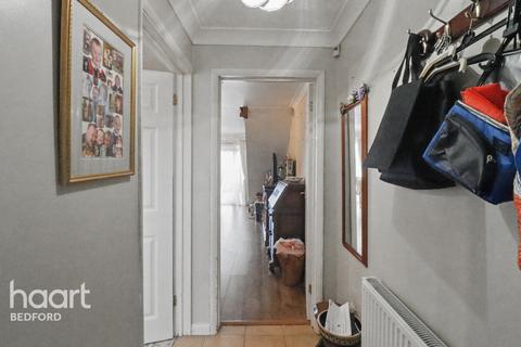 2 bedroom terraced house for sale, The Hawthorns, Bedford