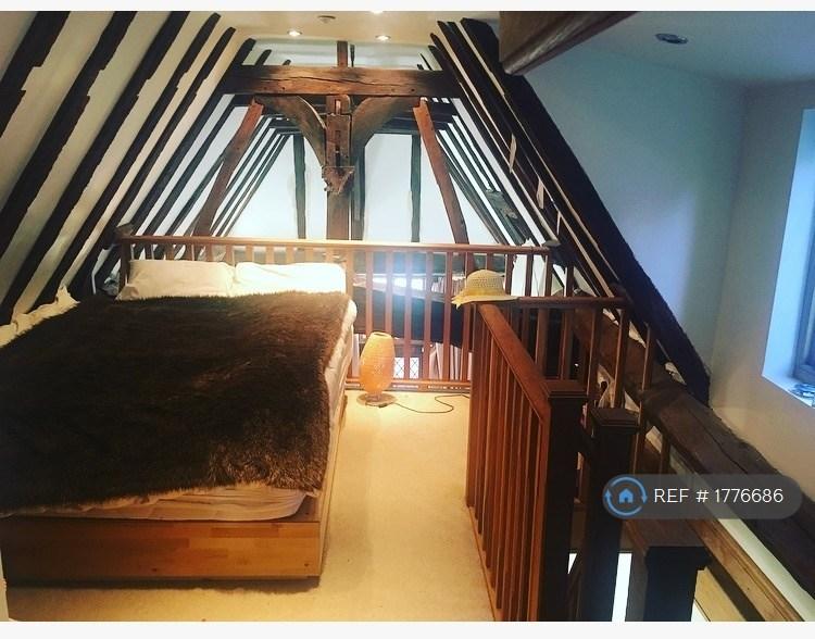 Mezzanine Gallery Bedroom