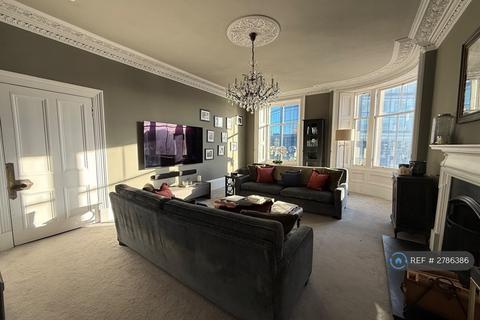 undefined, Grosvenor Street, Edinburgh, EH12