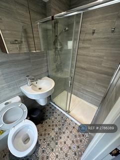 1 bedroom in a house share to rent, London, London, SE8