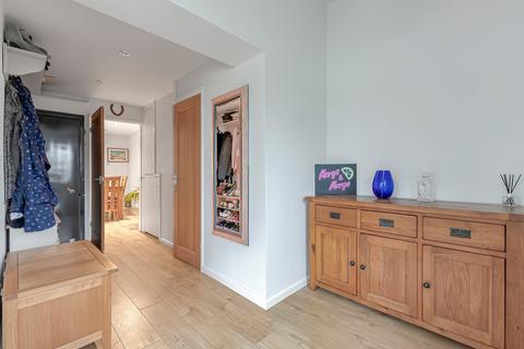 3 bedroom semi-detached house for sale, Victoria Grove, Ilkley, West Yorkshire, LS29