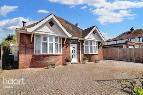 4 bedroom detached bungalow for sale, Foreland Avenue, Margate