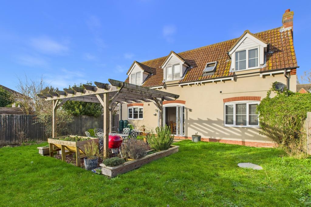 A low maintenance garden with room to play and ent