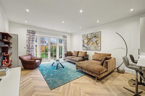 3 bedroom apartment for sale, Caspian House, Chase Side, Southgate, N14