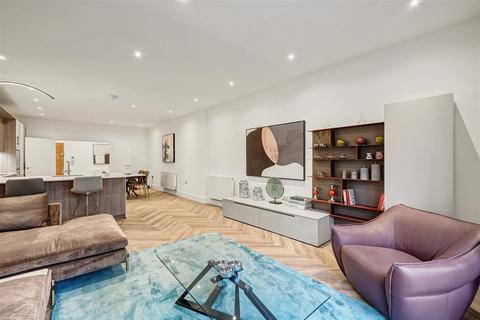 3 bedroom apartment for sale, Caspian House, Chase Side, Southgate, N14