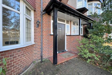 undefined, Buxton Drive, New Malden
