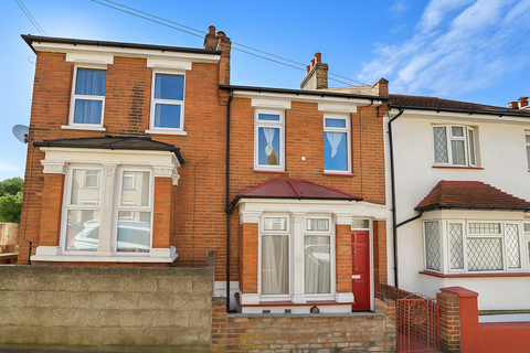 2 bedroom terraced house to rent, Ross Street, Rochester