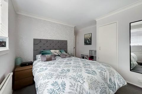 3 bedroom terraced house for sale, Hatch Gardens, Tadworth KT20