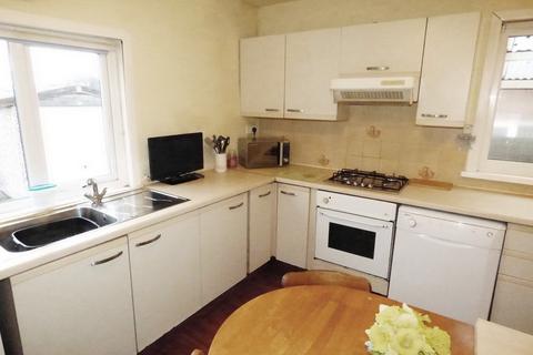 2 bedroom detached bungalow for sale, Bell Mount View, Leeds LS13