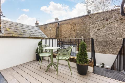 3 bedroom apartment for sale, Roland Gardens, South Kensington SW7