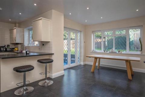 4 bedroom detached house for sale, Selwood Road, Brentwood CM14