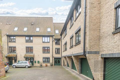 2 bedroom apartment for sale, Roaches Court, Norwich NR3