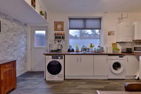 3 bedroom terraced house for sale, Dodsworth Avenue, York YO31