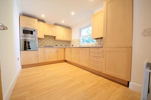 undefined, Green Lanes, Winchmore Hill N21