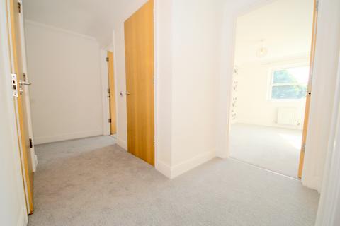 undefined, Green Lanes, Winchmore Hill N21