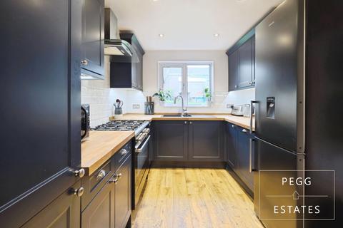 3 bedroom terraced house for sale, St. Edmunds Road, Torquay