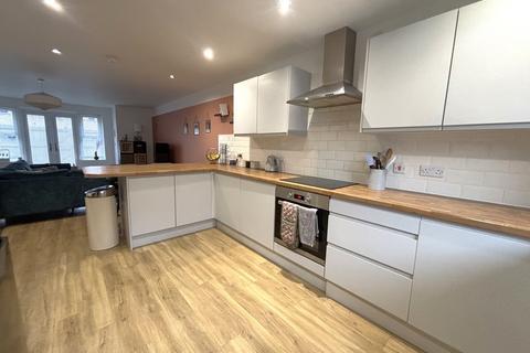 3 bedroom semi-detached house for sale, Stanley Street, Bingley, BD16
