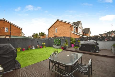 undefined, Ascott Close, Hull