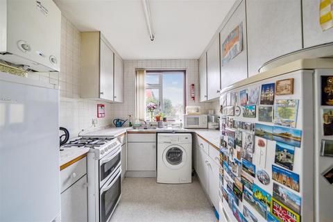 3 bedroom semi-detached house for sale, Regal Way, Harrow