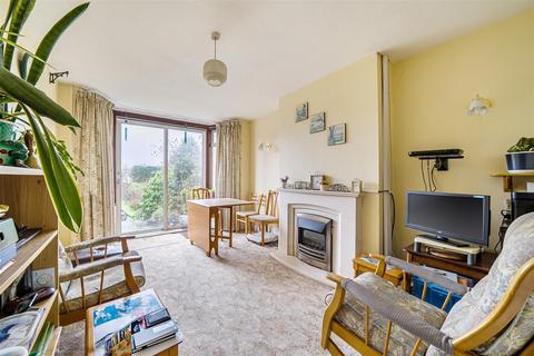 3 bedroom semi-detached house for sale, Regal Way, Harrow