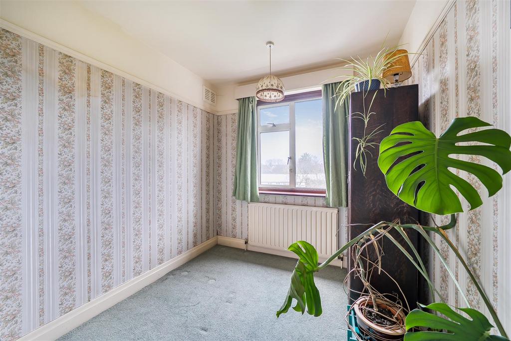 Bedroom 3.jpg