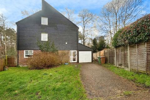 undefined, Northcott, Bracknell, Berkshire