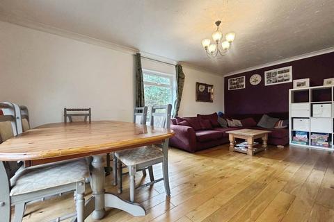 undefined, Northcott, Bracknell, Berkshire