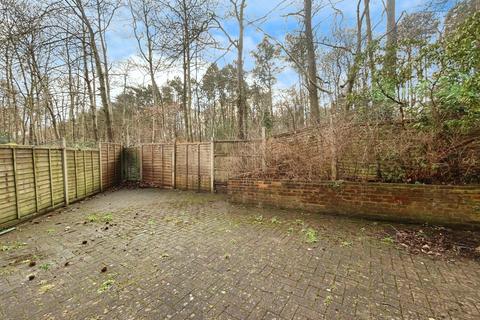 undefined, Northcott, Bracknell, Berkshire