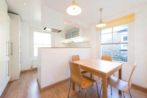 2 bedroom flat to rent, Keith Grove, London W12