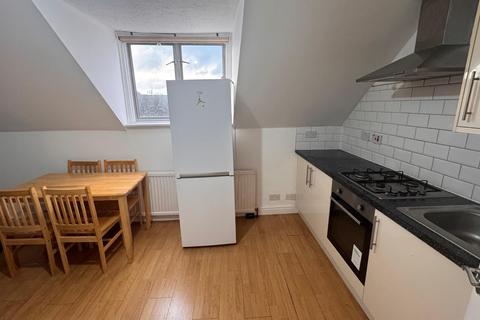 1 bedroom flat to rent, Southall, UB2