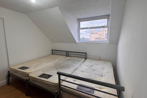 1 bedroom flat to rent, Southall, UB2
