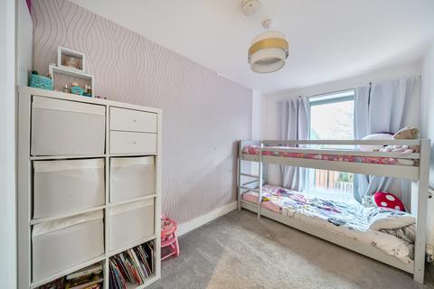 2 bedroom apartment for sale, Mill Green Road, Mitcham CR4