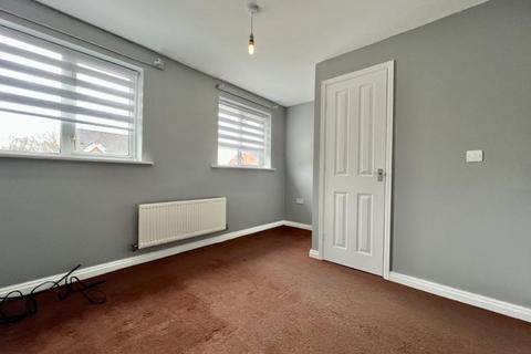 2 bedroom flat to rent, Stonefield Drive, Manchester, Greater Manchester, M8