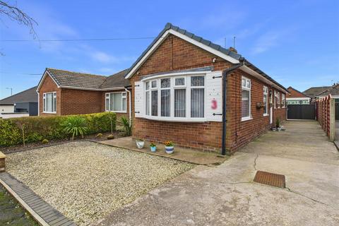 3 bedroom semi-detached bungalow for sale, Swanland Butts Close, Kirk Ella