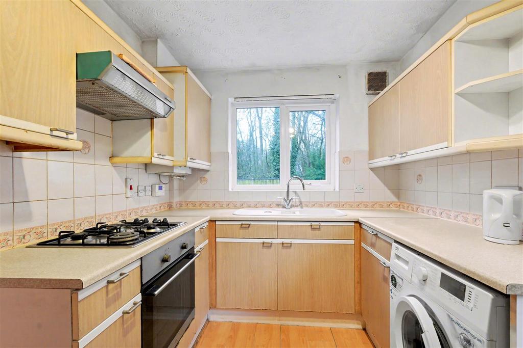 Kitchen 1.jpeg
