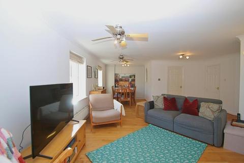 2 bedroom flat for sale, Century Court, Woking