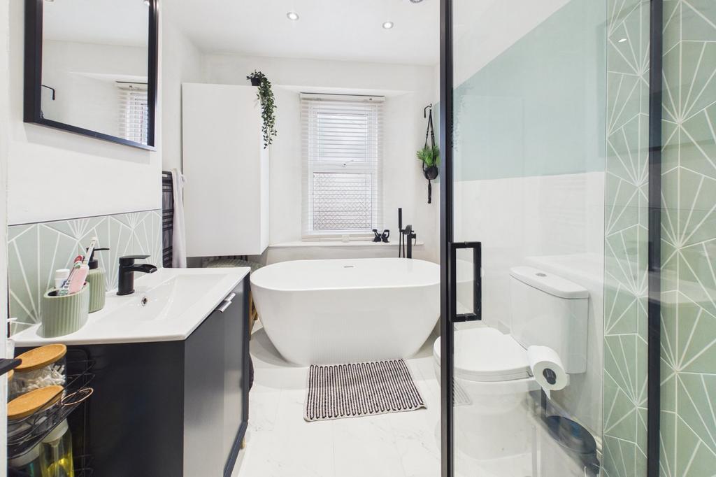 Ff Bathroom
