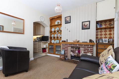 2 bedroom semi-detached house for sale, Gramfield Road, Huddersfield HD4