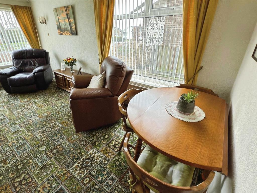 15b05c11-DINING 20 AREA.jpg