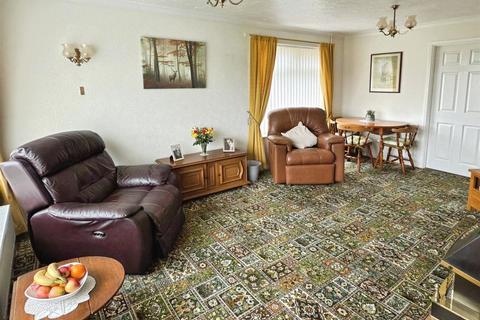 2 bedroom bungalow for sale, Clifford Drive, Oulton Broad, Lowestoft, Suffolk, NR33