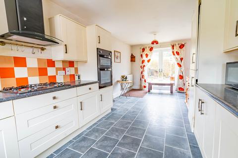 3 bedroom detached bungalow for sale, York YO26