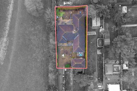 3 bedroom detached bungalow for sale, York YO26