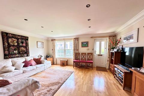 3 bedroom townhouse for sale, 120 Mudeford, Mudeford, Dorset. BH23 4AX